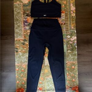 SET Active Navy Leggings and Top Set